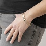 esclava de oro hombre
